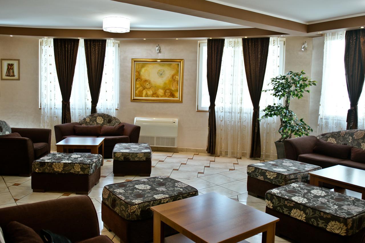 Hotel Mir Меджугорье Экстерьер фото
