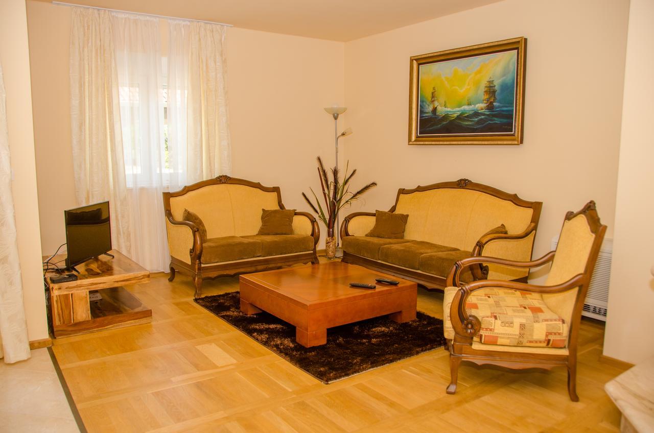 Hotel Mir Меджугорье Экстерьер фото